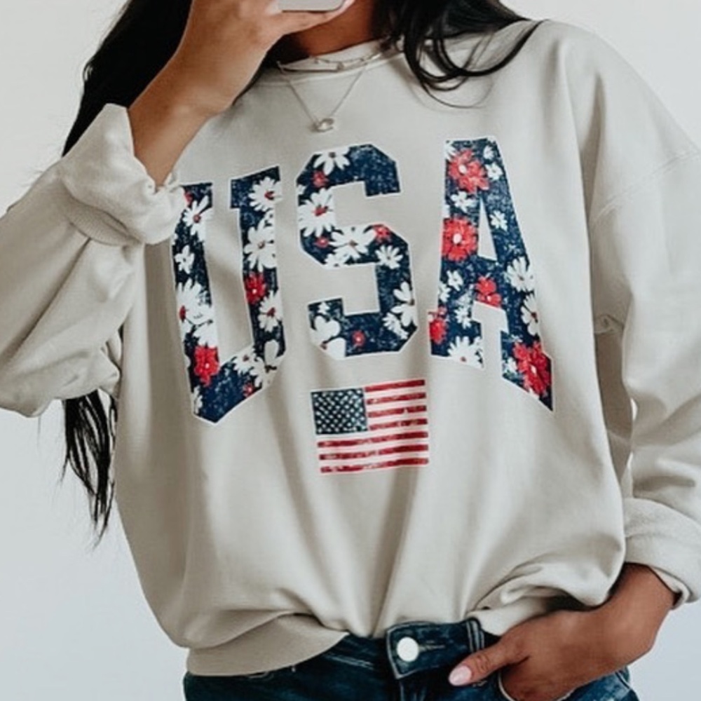 Cutest Oversize USA Sweatshirt!